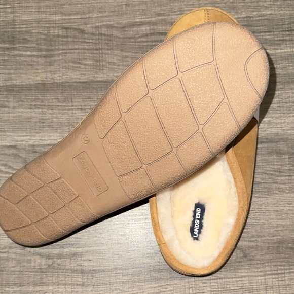 NWOB LAND’S END Men's Suede Slippers with Shearling Lining - Picture 3 of 3